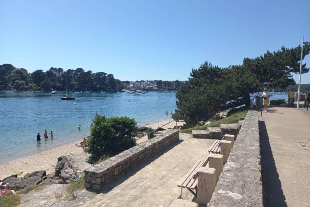 A 100m De La